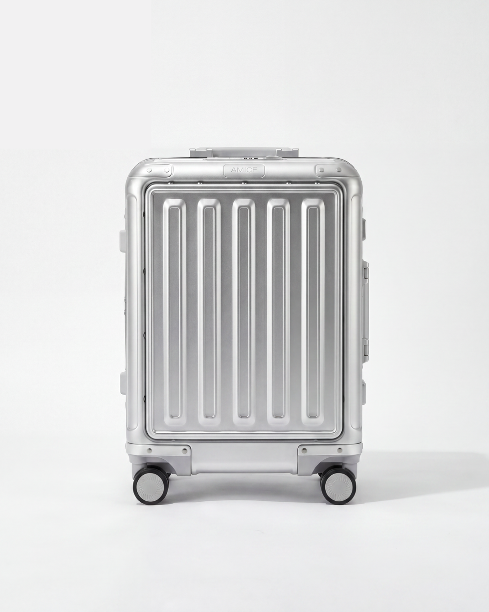 Carry-on frontpocket