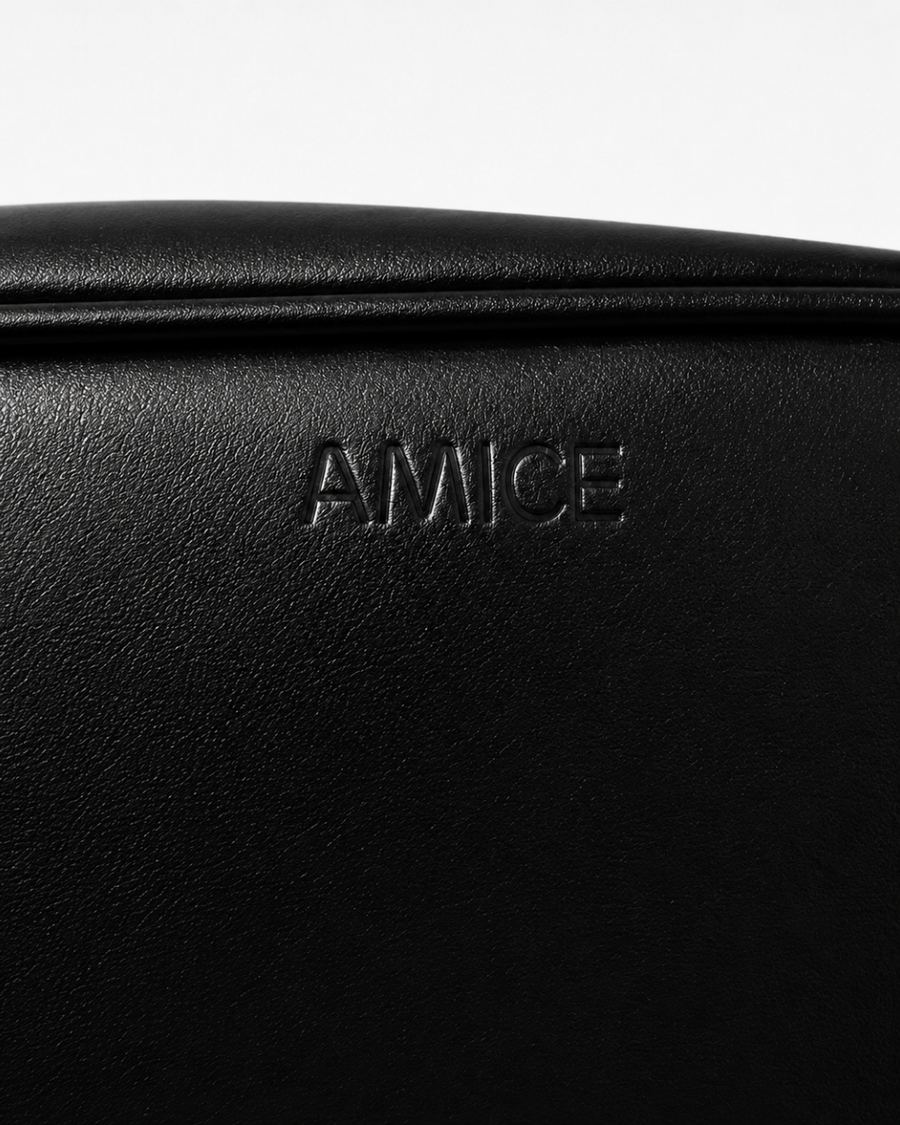 Toiletery bag black
